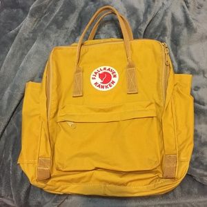 Fjallraven Kanken Original in Yellow Ochre